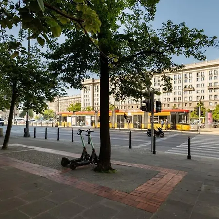 Honeydew Center Apartament